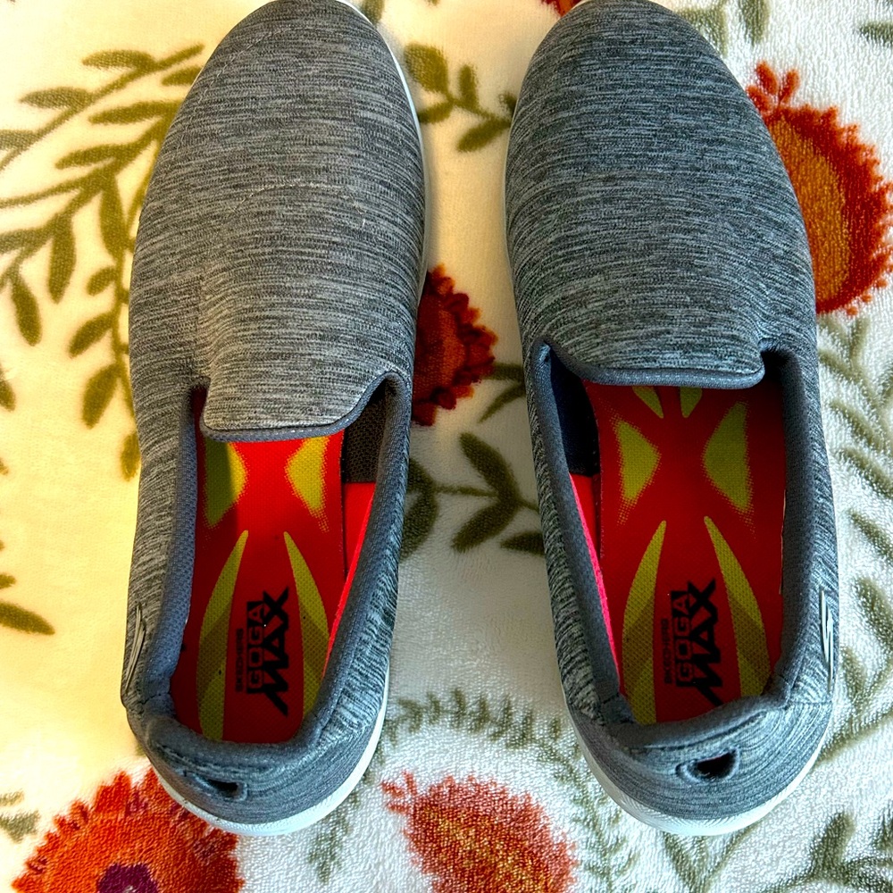 Skechers Go Walk 4 Pursuit Slip On Comfort